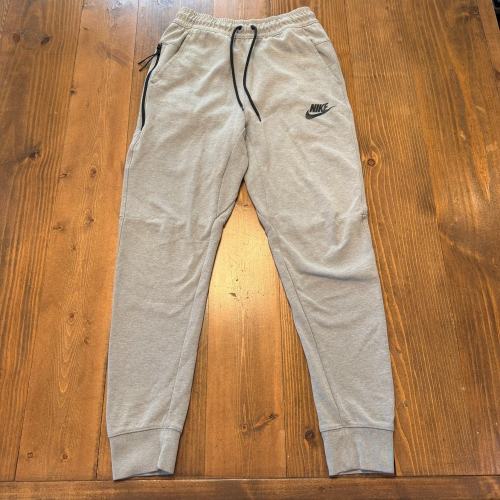Nike Sportswear Tech Fleece Joggers Pants Mens Small Gray Platinum DD5293